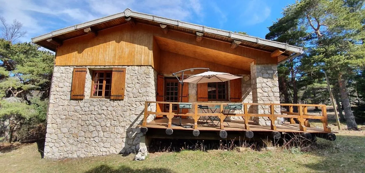 Villa Chalet privé au Mont-Serein ventoux à Mont Serein 0*,